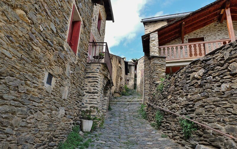 evol pueblo pirineos orientales